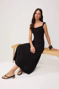 TRENDYOLMİLLA Black Gipelli Heart Yaka Maxi Weaving Dress - Image 2