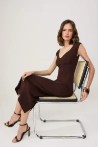 TRENDYOLMİLLA Brown bodycon Heart Yaka Thick Sleeveless Sleeveless Midi Polyamide Knitting Dress - Image 2