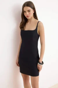 TRENDYOLMİLLA Black Plain Short / Mini Weaving Dress - Image 2