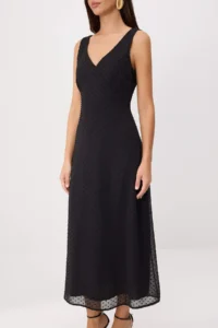 TRENDYOLMİLLA Black V-neck Maxi Weaving Dress - Image 3