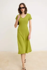 TRENDYOLMİLLA Oil Green A-Cut/Life Form V-neck Moon Arm Short Sleeve Midi Ribbed Flexible Knitting Dress