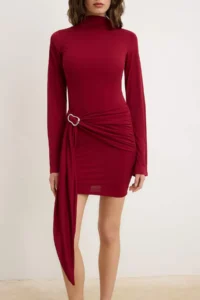 TRENDYOLMİLLA Burgundy Plain A-line Boat Neck Short Accessory Detailed Mini Flexible Knitting Dress - Image 3