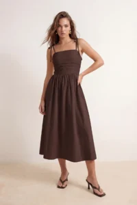 TRENDYOLMİLLA Brown Plain Midi Weaving Dress - Image 2