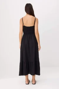 TRENDYOLMİLLA Black Sleeveless skater/Waist Opening Midi Weaving Dress - Image 4
