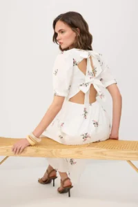TRENDYOLMİLLA WHITE Floral Embroidered Low-cut back Cotton Midi Dress - Image 3