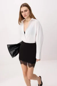 TRENDYOLMİLLA Black A-Cut/Life Form Lace Detailed Regular Waist Mini interlock Knitting Skirt - Image 2