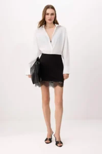 TRENDYOLMİLLA Black A-Cut/Life Form Lace Detailed Regular Waist Mini interlock Knitting Skirt - Image 3