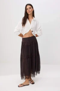 TRENDYOLMİLLA Brown skater Lace Detailed Regular Waist Maxi Tulle Knitting Skirt - Image 2