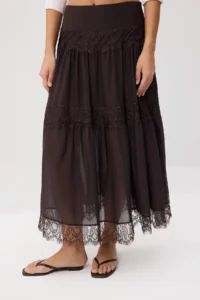 TRENDYOLMİLLA Brown skater Lace Detailed Regular Waist Maxi Tulle Knitting Skirt - Image 3
