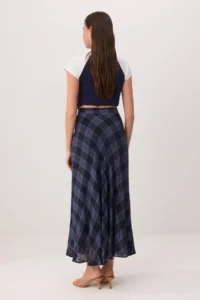 TRENDYOLMİLLA Mavi Checkered 100% Cotton Lined LONG Maxi Skirt - Image 4