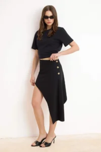 TRENDYOLMİLLA Black Pen Asymmetric buttoned Regular Waist Mini Scuba Crepe Knitting Skirt - Image 3