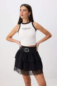 TRENDYOLMİLLA Black Etekucu Lace Arched Mini Skirt