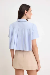 TRENDYOLMİLLA Mavi Crop/Short Cut pleated Shirt - Image 4