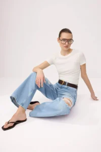 TRENDYOLMİLLA Mavi Split Detailed High Waist Wide Leg jeans - Image 3