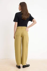 TRENDYOLMİLLA Light Khaki Pocket Detail Tencel Blended High Waist Baggy jeans - Image 4