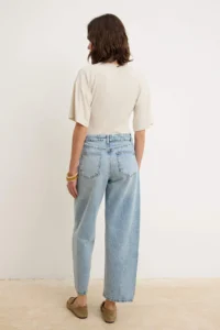 TRENDYOLMİLLA Light Blue High Waist Stitching Detailed barrel jeans - Image 4
