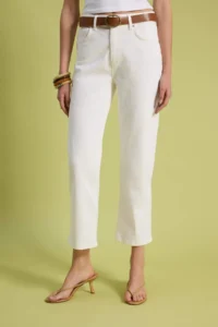 TRENDYOLMİLLA WHITE Arched High Waist Plain Cut Less Flexible Straight jeans - Image 3