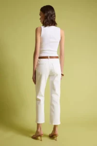 TRENDYOLMİLLA WHITE Arched High Waist Plain Cut Less Flexible Straight jeans - Image 4