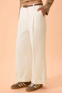 TRENDYOLMİLLA WHITE Arched Pili Detailed Weaving Gabardine Pants - Image 3