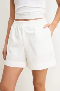 TRENDYOLMİLLA WHITE Elastic Waist Gabardine Cotton Shorts & Bermuda - Image 3