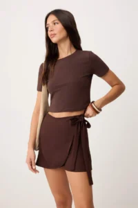 TRENDYOLMİLLA Dark Brown Binding Detailed Shorts & Bermuda - Image 2