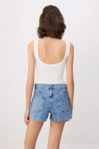 TRENDYOLMİLLA Mavi Hem Kesikli High Waist Ekstra Mini Shorts - Image 4