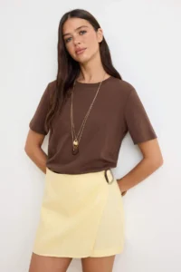 TRENDYOLMİLLA Light Yellow with buckle 100% Linen Shorts Skirt - Image 2