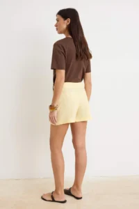 TRENDYOLMİLLA Light Yellow with buckle 100% Linen Shorts Skirt - Image 4