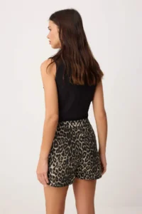 TRENDYOLMİLLA Brown Leopard Patterned Cotton Mini Double breasted Shorts Skirt - Image 4