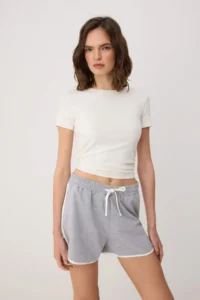 TRENDYOLMİLLA Black-Gray Plain High Waist Wide Leg 2 Yarn Knitting Shorts & Bermuda - Image 2