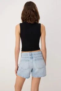 TRENDYOLMİLLA Light Blue Regular Waist City Size DENIM Shorts - Image 4