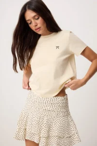 TRENDYOLMİLLA Stone Embroidered Regular/Normal Pattern Short Sleeve 100% Cotton Knitting T-Shirt