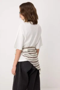 TRENDYOLMİLLA Ecru Regular/Normal Pattern Shawl Detailed Drop Sleeve Short Sleeve 100% Cotton Knitting T-Shirt - Image 4