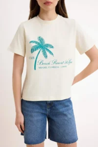 TRENDYOLMİLLA Ecru Printed Regular Crew Neck Standard Sleeve Short Tok 100% Cotton Knitting T-Shirt - Image 3