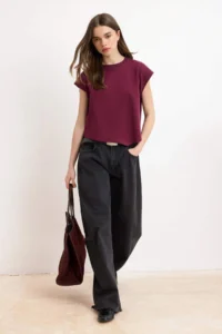 TRENDYOLMİLLA Plum Plain relaxed Crew Neck Drop Sleeve Short 100% Cotton Knitting T-Shirt - Image 2