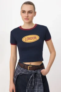 TRENDYOLMİLLA Navy Blue Fitted Printed Short Sleeve interlock Knitting T-Shirt