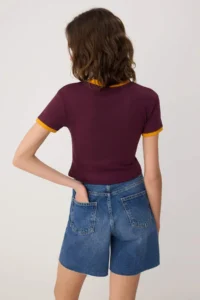 TRENDYOLMİLLA Plum Fitted Moon Arm Short Sleeve Crop/Short interlock Knitting T-Shirt - Image 4