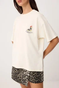 TRENDYOLMİLLA Ecru Printed Oversized/Wide Pattern Short Sleeve Knitting T-Shirt - Image 4