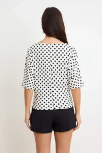 TRENDYOLMİLLA Ecru Polka Dot Regular/Normal Pattern Boat Neck Soft Touch Knitting T-Shirt - Image 4