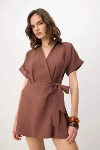 TRENDYOLMİLLA More Sustainable Brown Binding Detailed Mini Weaving Jumpsuit - Image 2