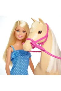 Barbie and Pretty Horse PlaysetBarbie and Pretty Horse Playset with Blonde Doll - Image 2