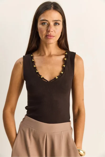 60286170-BROWN_1