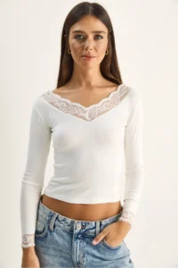 Bianco Lucci Women's V-Neck Lace Detailed Long Sleeve Combed Cotton Blouse 0428