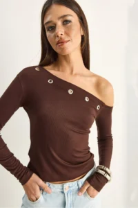 Bianco Lucci Women's Metal Ring Detailed Boat Neck Combed Cotton Blouse 0464