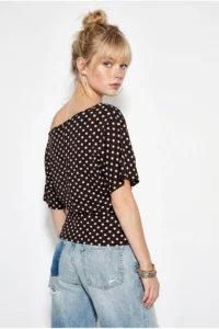Bianco Lucci Women's Polka Dot Patterned Asymmetric Cut Waist-Fitting Bat Sleeve Blouse 6162 - Image 5