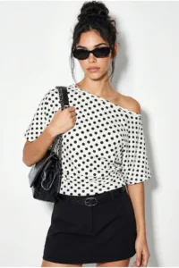 Bianco Lucci Women's Polka Dot Patterned Asymmetric Cut Waist-Fitting Bat Sleeve Blouse 6162 - Image 3