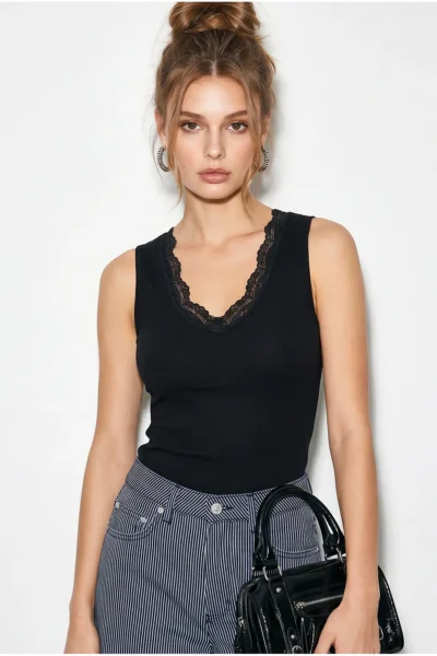 60286241-BLACK_1