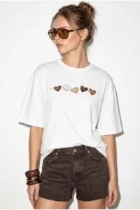 Bianco Lucci Women's Crew Neck Heart Printed Oversize Cotton T-Shirt ÖT100012 - Image 2