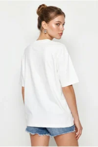 Bianco Lucci Women's Crew Neck Stone Print Detailed Oversize Cotton T-Shirt ÖT100013 - Image 5
