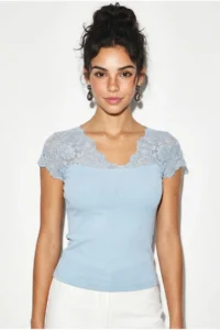 Bianco Lucci Women's Lace V-neck Bodycon Blouse 36012